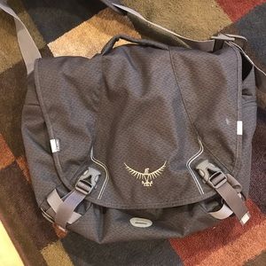 Osprey messenger bag